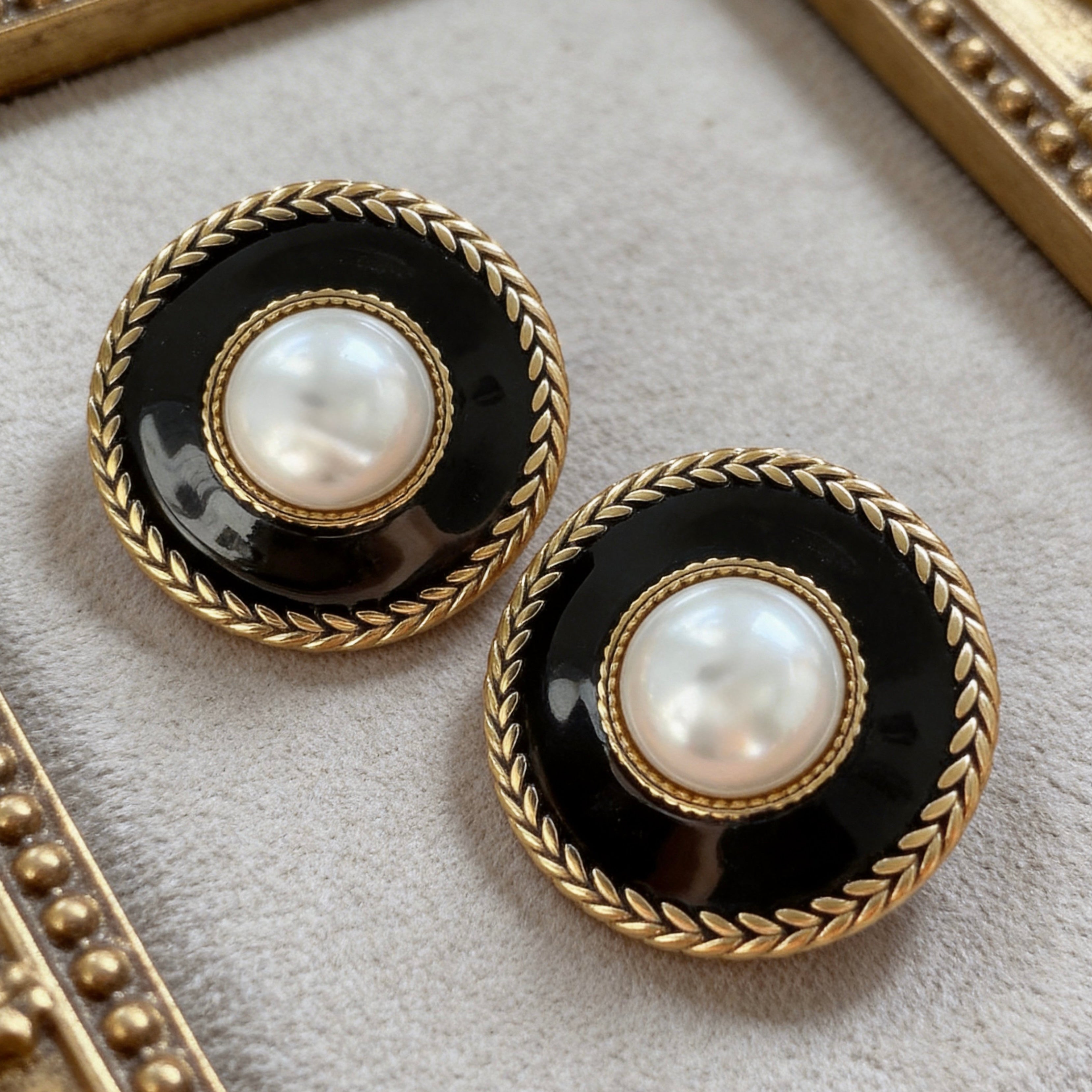 Vintage Black Pearl Earrings
