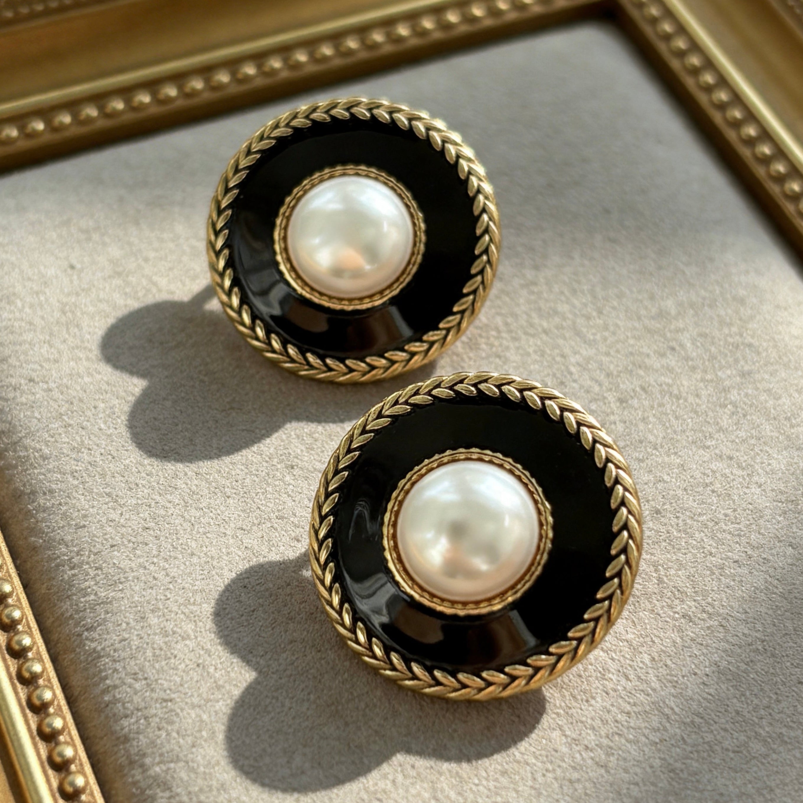 Vintage Black Pearl Earrings