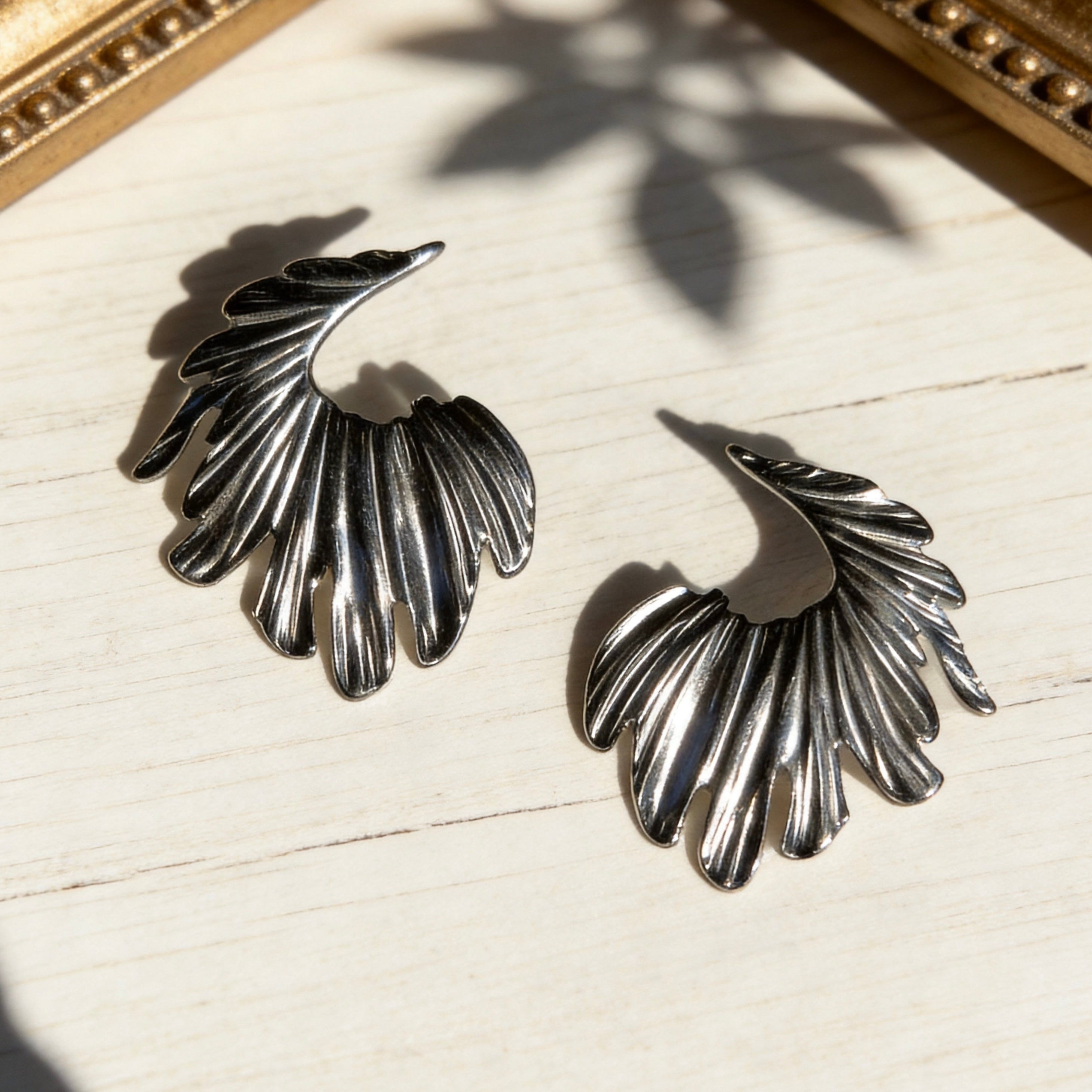 Feather Statement Series