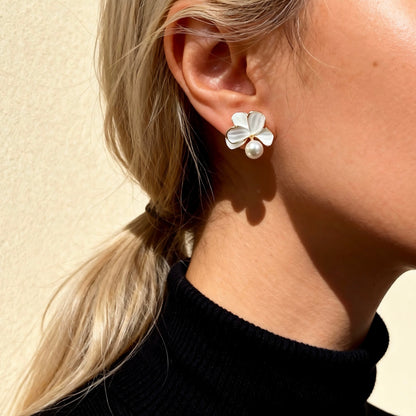 White Shell Petal Pearl Stud Earrings