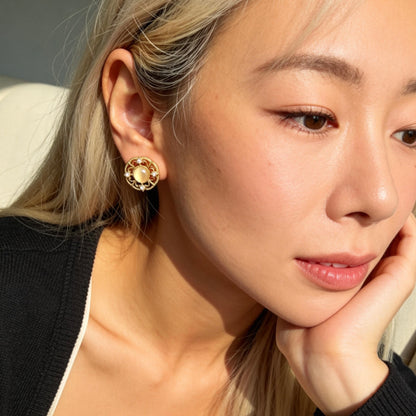 Cat Eye Pearl Studs