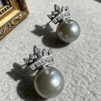 Crown Pearl Stud Earrings