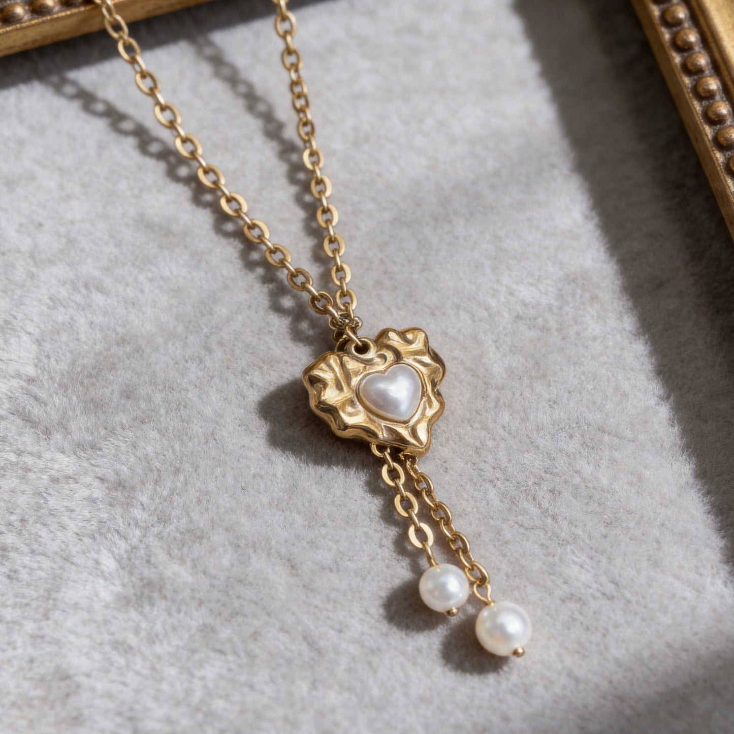Gold Heart Pearl Pendant Necklace
