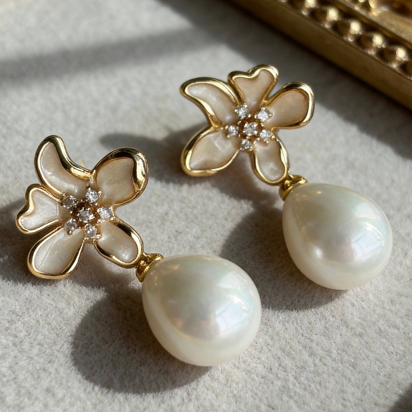 Floral Pearl Drops