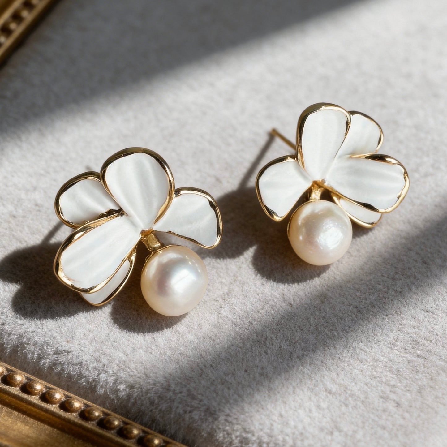 White Shell Petal Pearl Stud Earrings