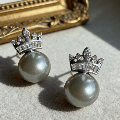 Crown Pearl Stud Earrings