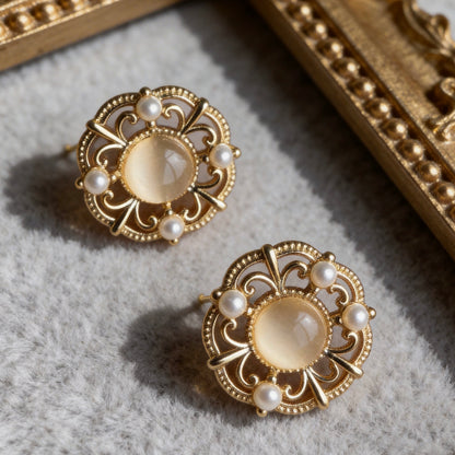 Cat Eye Pearl Studs