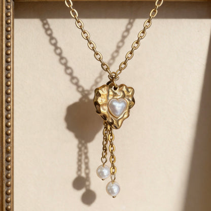 Gold Heart Pearl Pendant Necklace