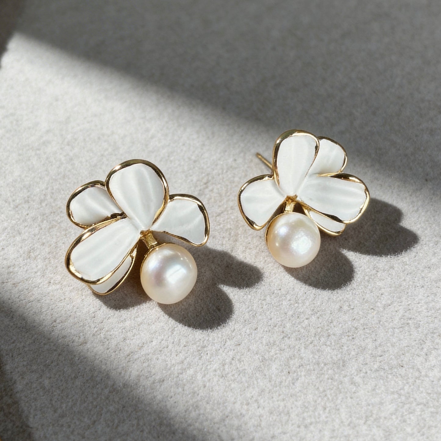 White Shell Petal Pearl Stud Earrings