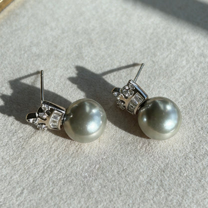 Crown Pearl Stud Earrings