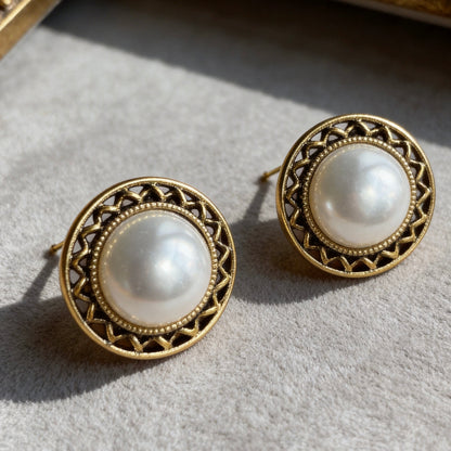 Gold Frame Pearl Stud Earrings