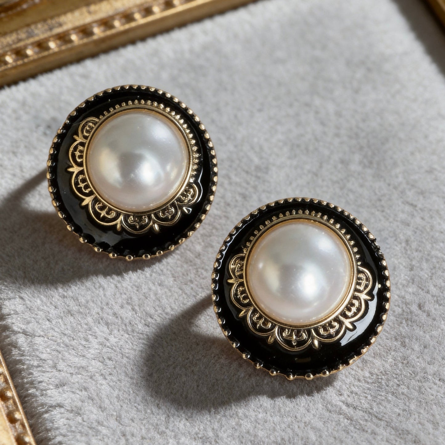 Vintage Black Gold Pearl Studs