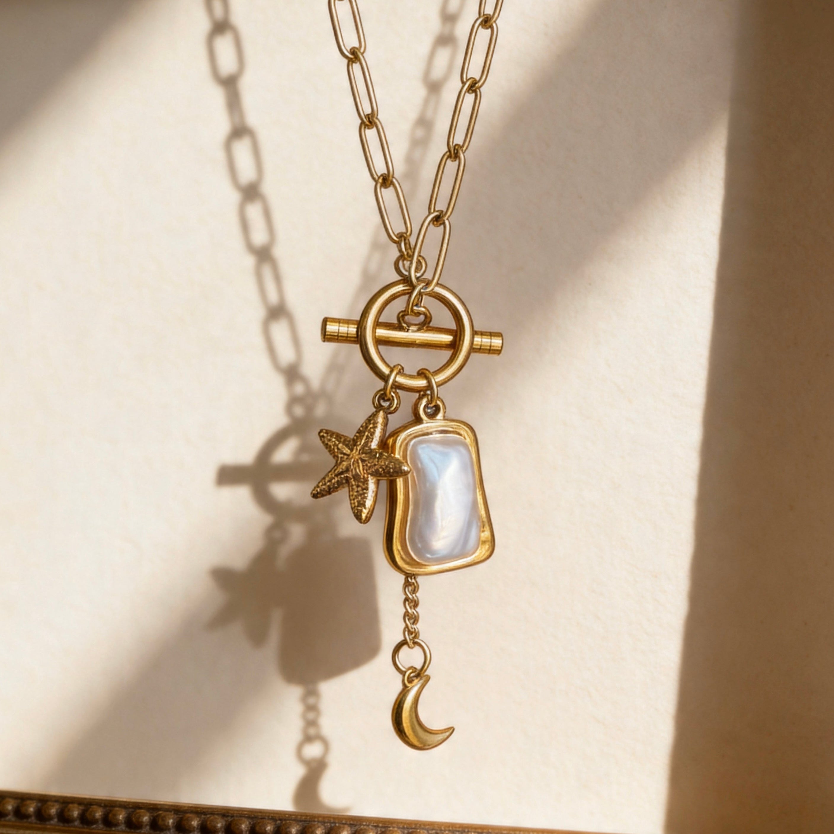 Gold Ocean Charm Pearl Necklace