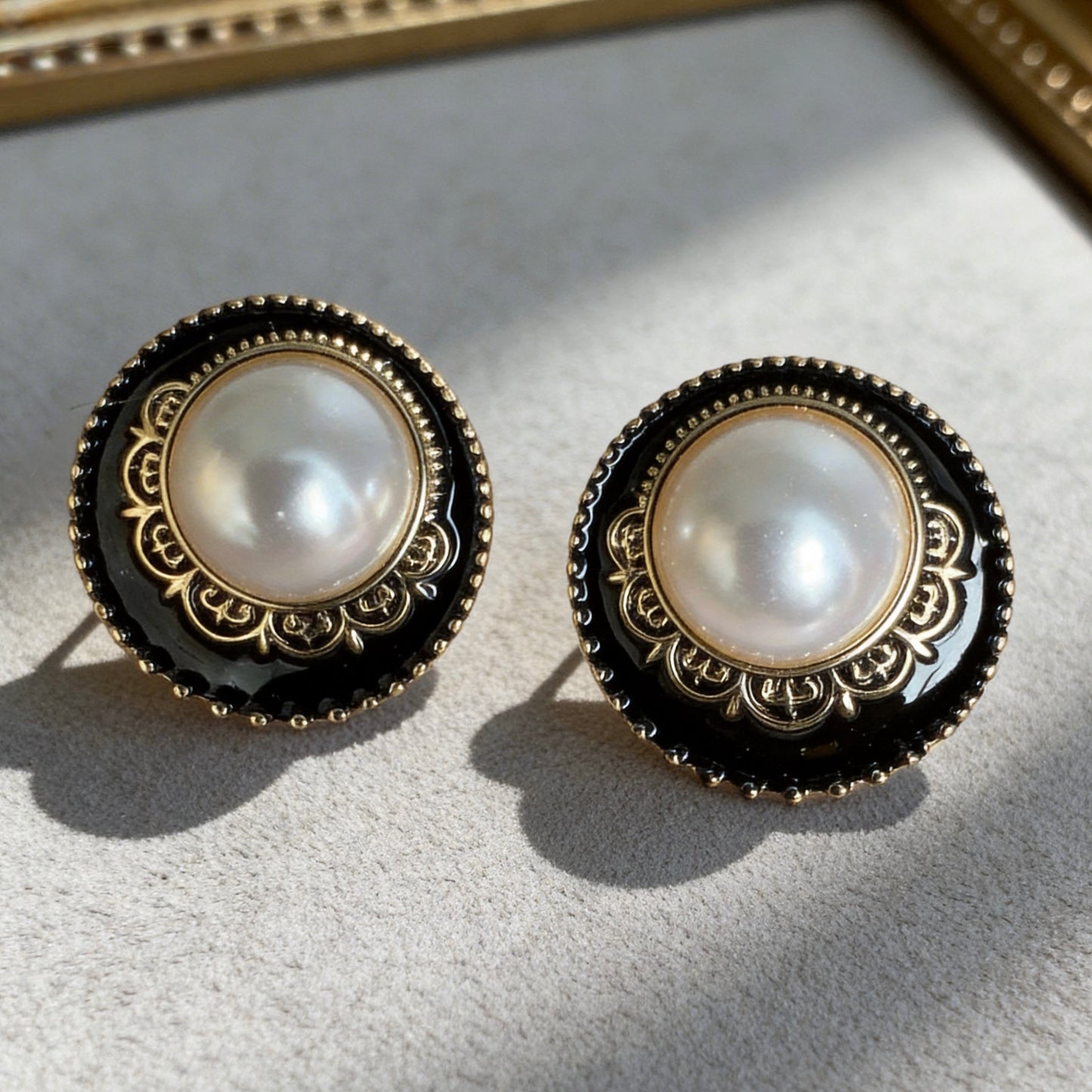 Vintage Black Gold Pearl Studs