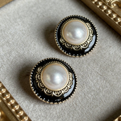 Vintage Black Gold Pearl Studs