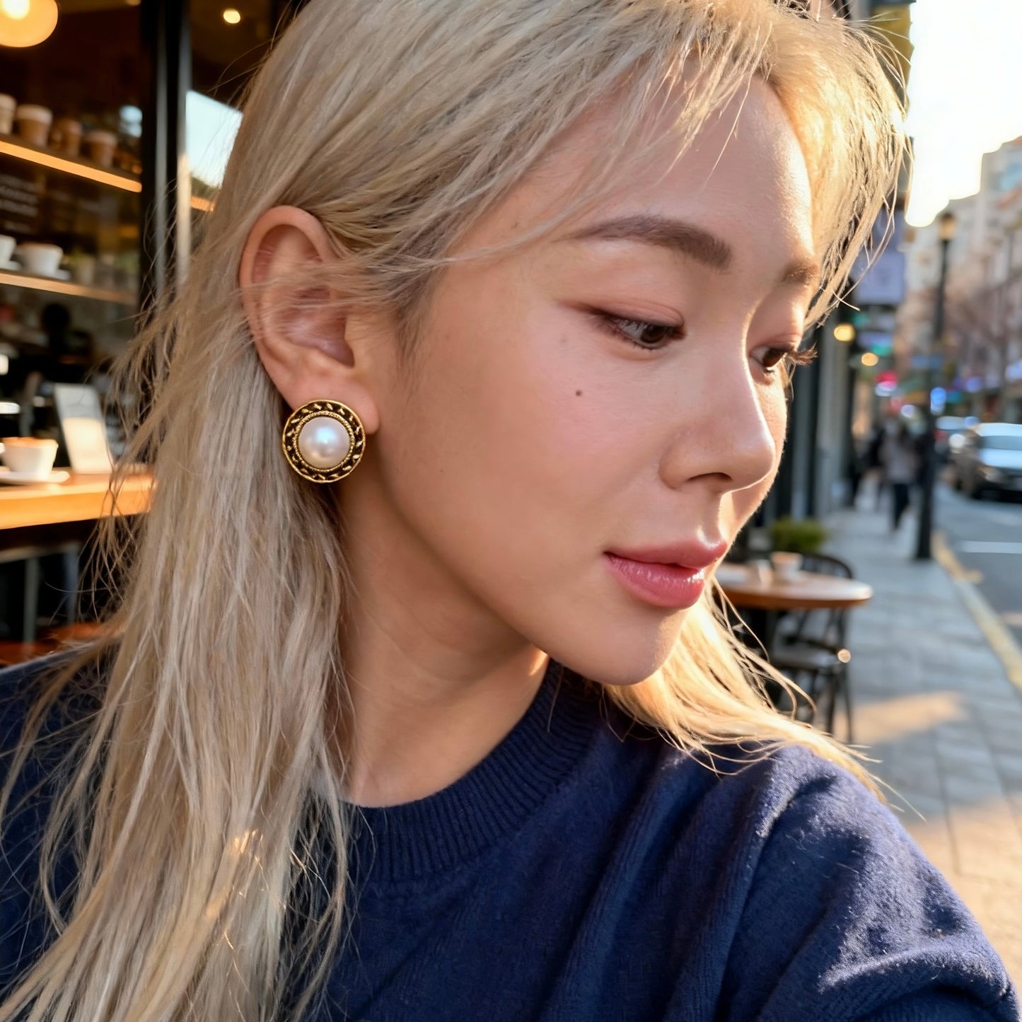 Gold Frame Pearl Stud Earrings