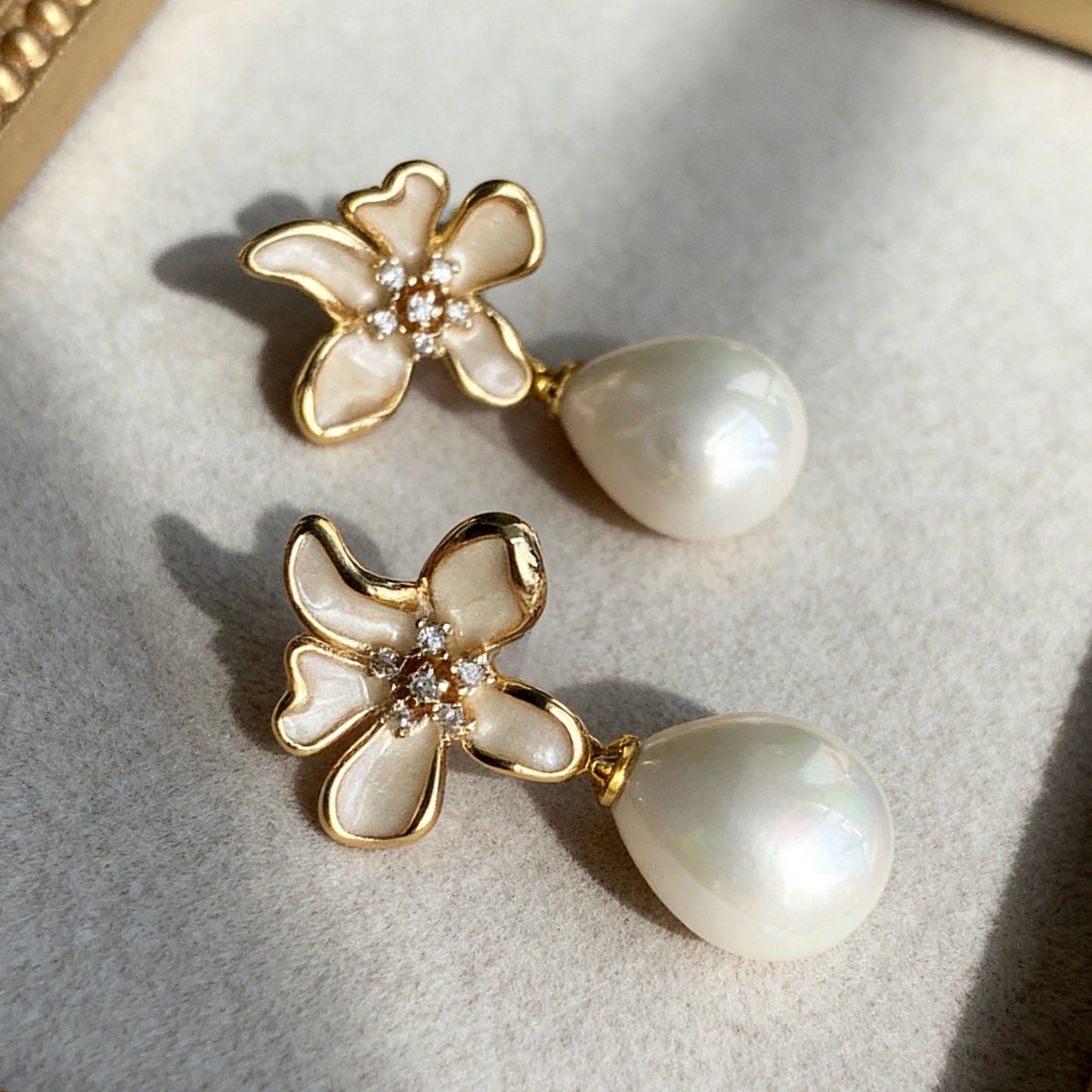 Floral Pearl Drops