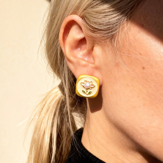 Floral Pearl Stud Earrings