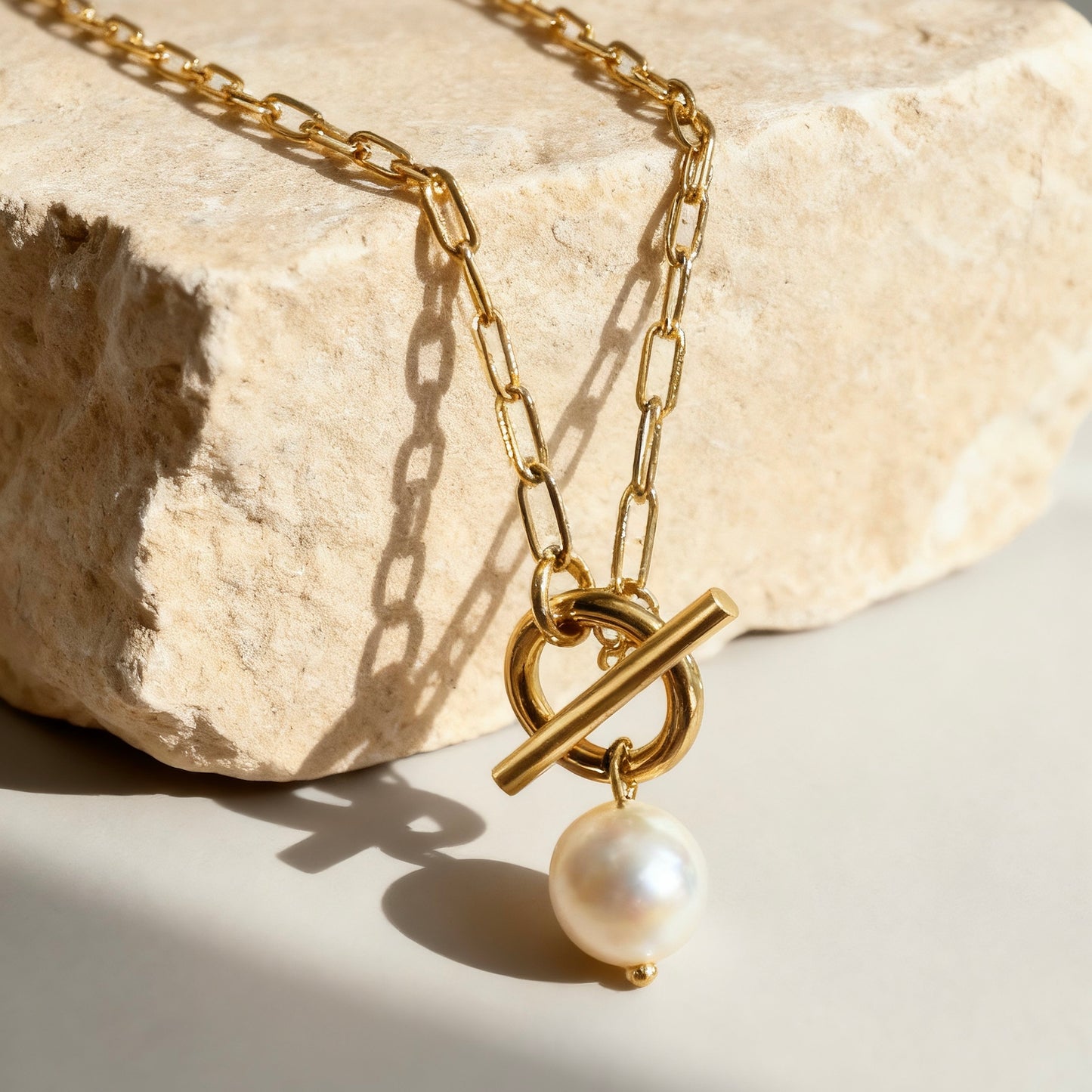 Gold Toggle Pearl Pendant Necklace