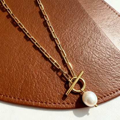 Gold Toggle Pearl Pendant Necklace