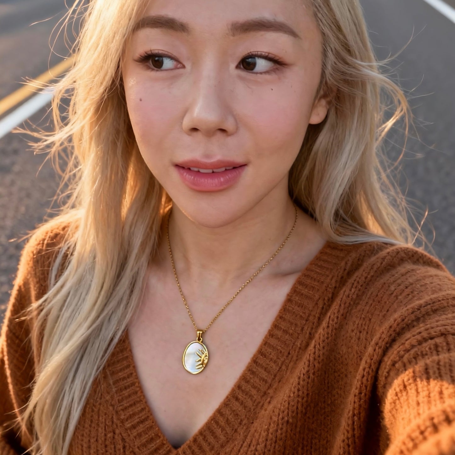 Solar Eye Mother-of-Pearl Pendant Necklace