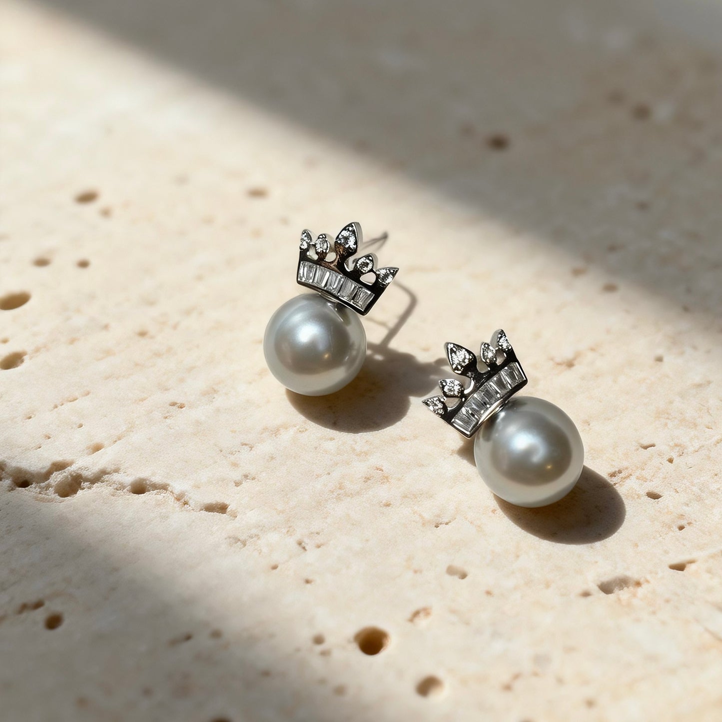 Crown Pearl Stud Earrings