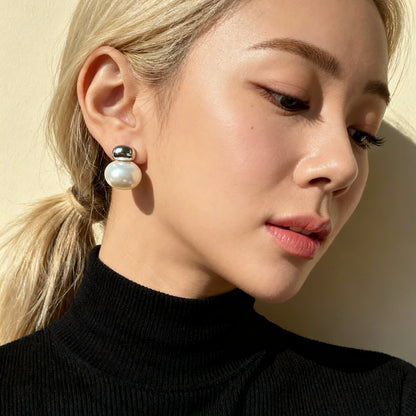 Silver Pearl Stud Earrings