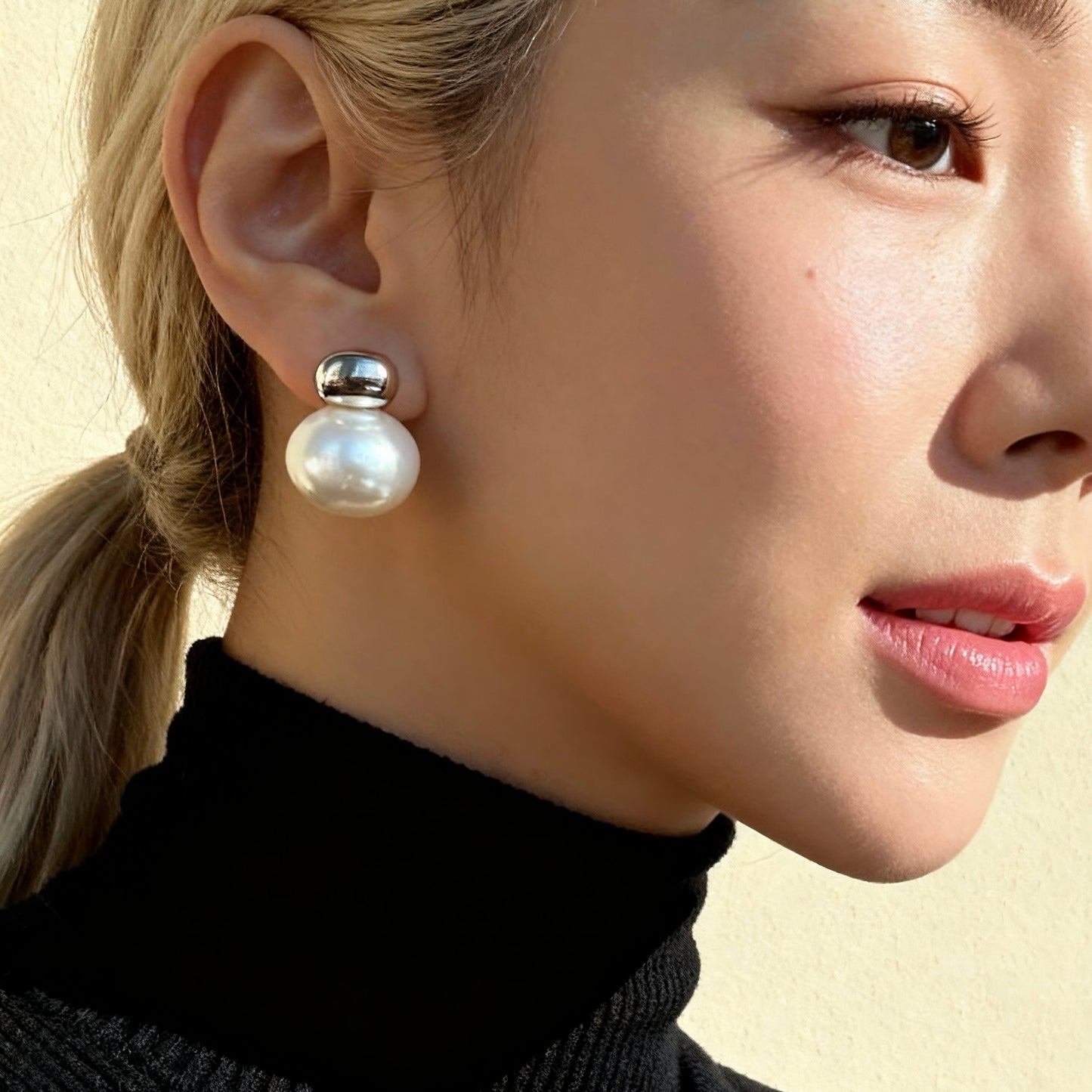 Silver Pearl Stud Earrings