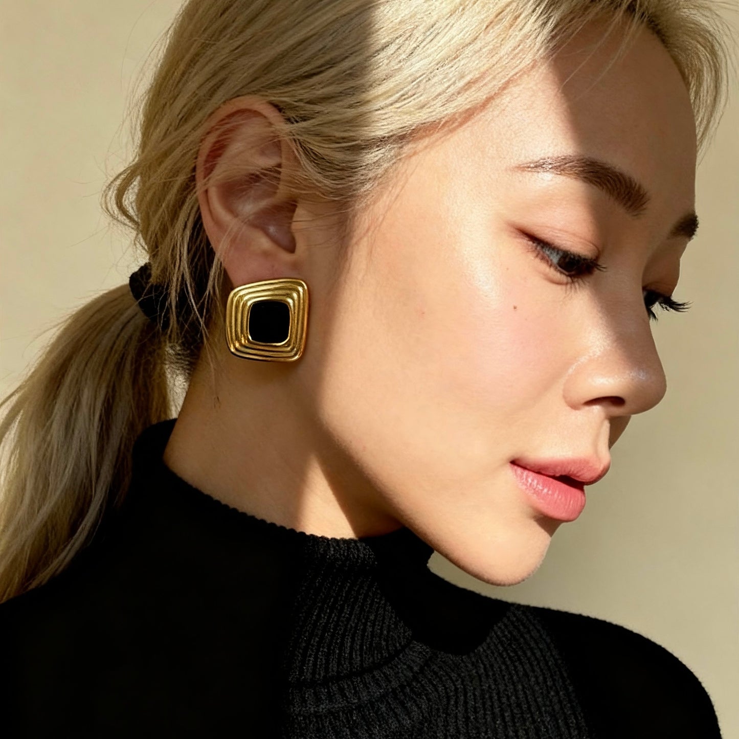 Layered Black Gold Studs