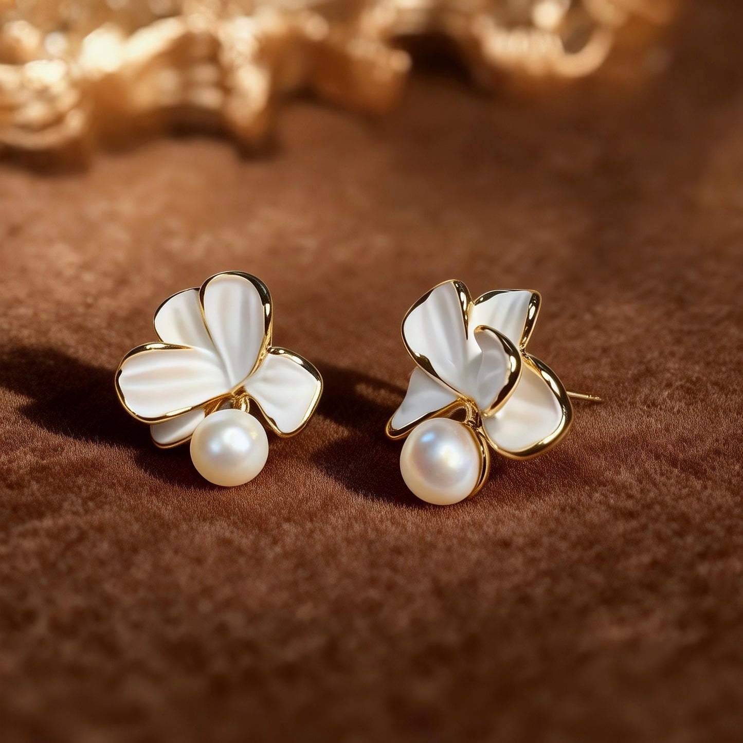 White Shell Petal Pearl Stud Earrings