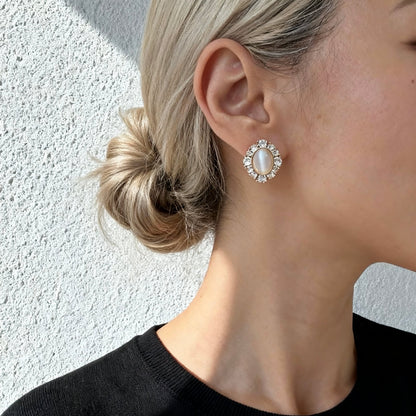 Vintage Cat Eye Studs