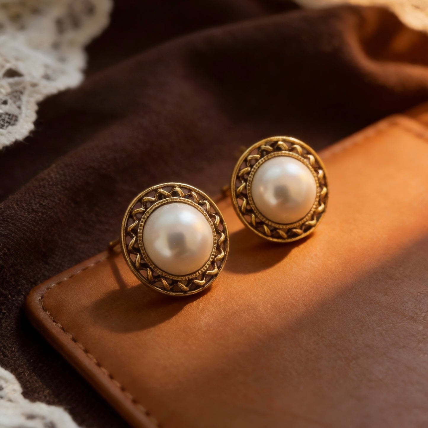 Gold Frame Pearl Stud Earrings