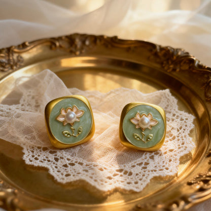 Green Jade Blossom Pearl Earrings