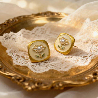 Floral Pearl Stud Earrings