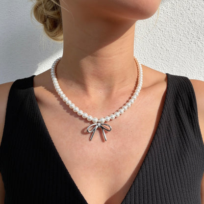 Pearl Necklace with Silver Bow