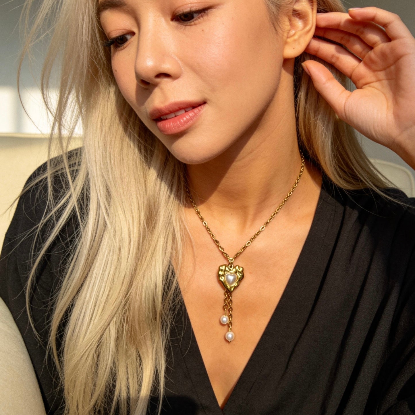 Gold Heart Pearl Pendant Necklace