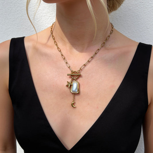 Gold Ocean Charm Pearl Necklace