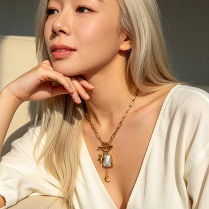 Gold Ocean Charm Pearl Necklace