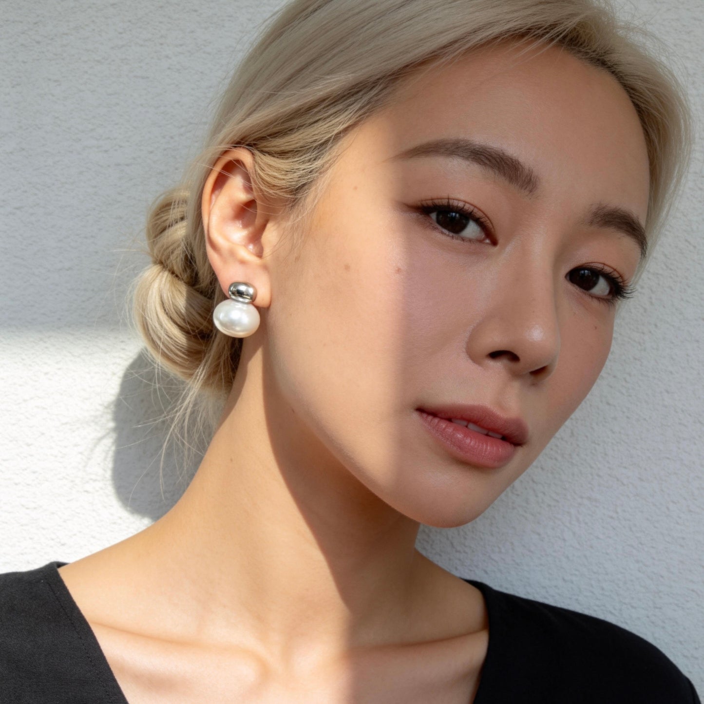 Silver Pearl Stud Earrings