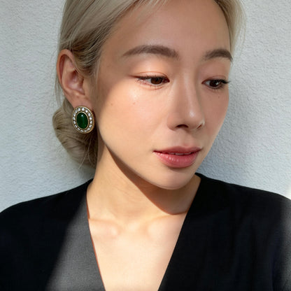 Vintage Green Stone Oval Stud Earrings