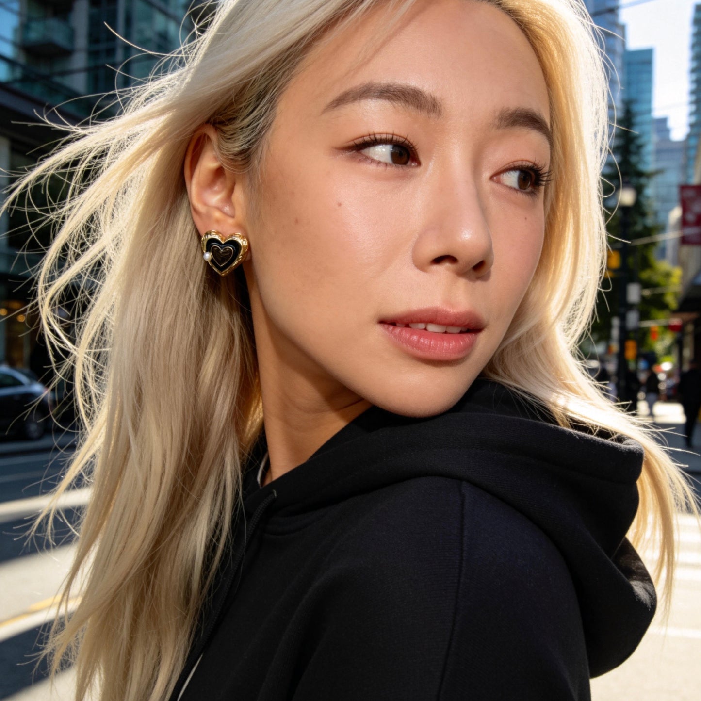 Vintage Black Heart Pearl Earrings