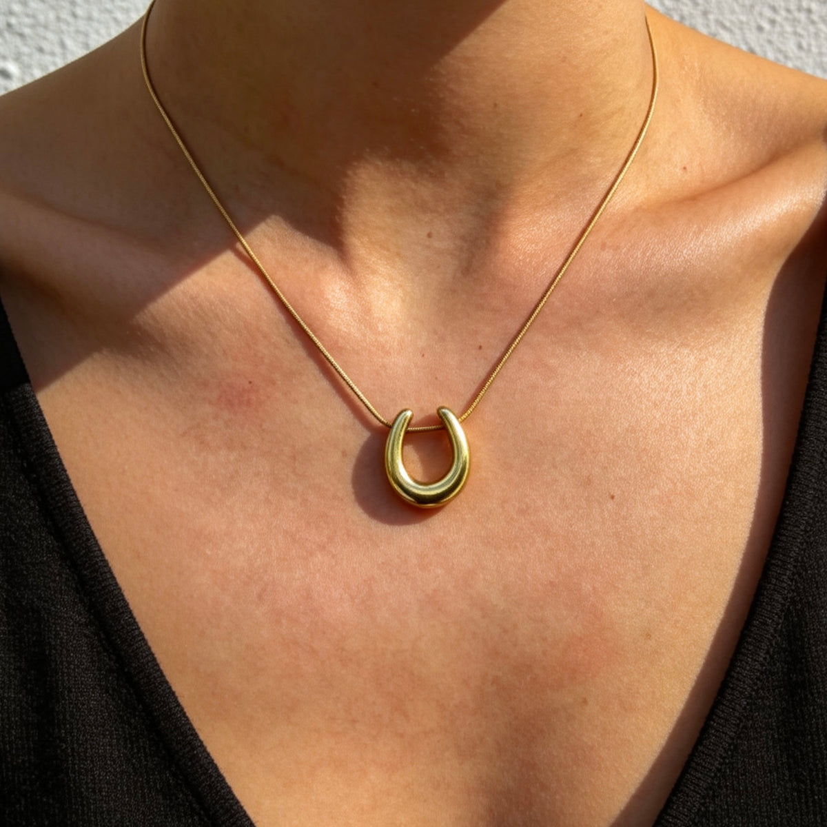 Lucky Horseshoe Gold Pendant Necklace