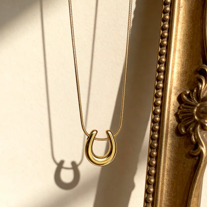 Lucky Horseshoe Gold Pendant Necklace