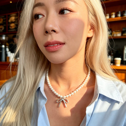 Pearl Necklace with Silver Bow