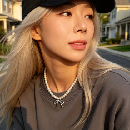 Pearl Necklace with Silver Bow