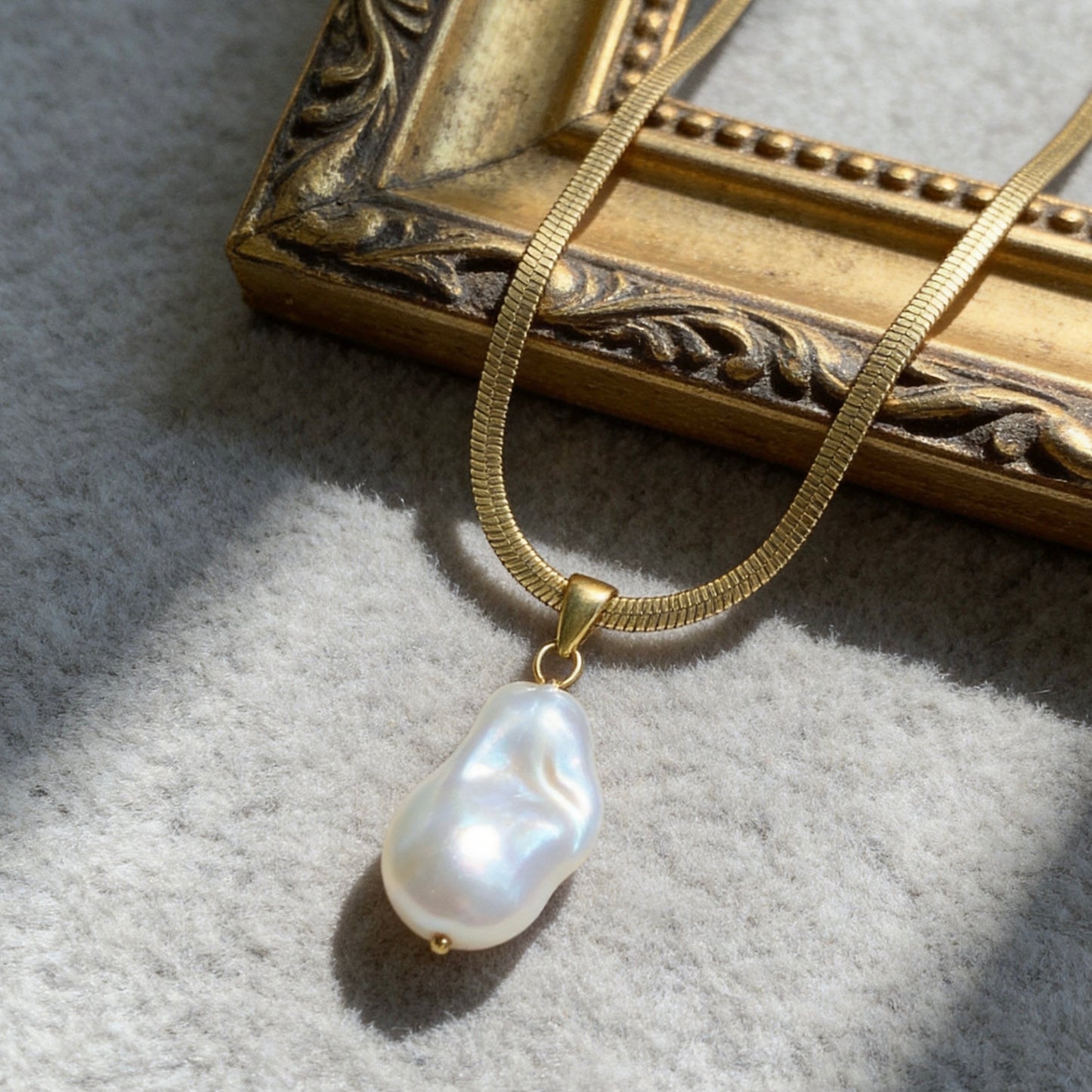 Baroque Pearl Pendant Necklace