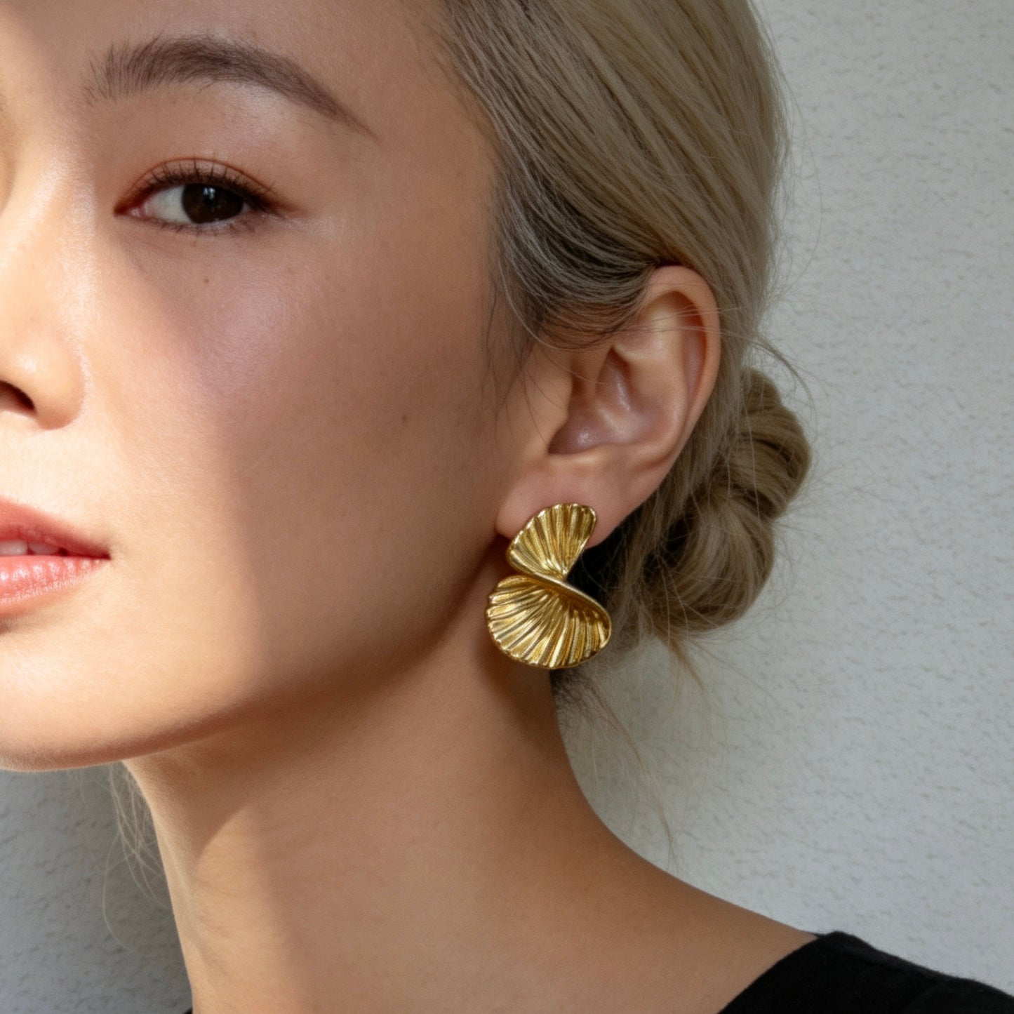 Twisted Shell Statement Earrings