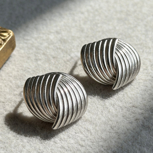 Curved Ribbed Stud Earrings