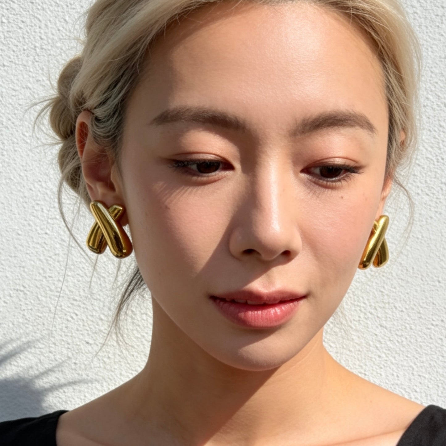 Abstract Curve Stud Earrings