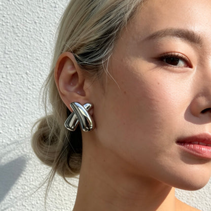 Abstract Curve Stud Earrings